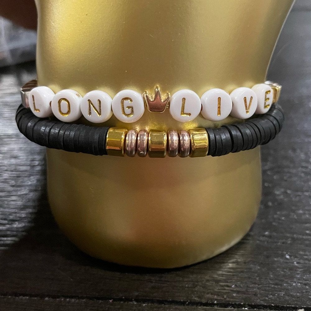 Taylor Swift Friendship Bracelets